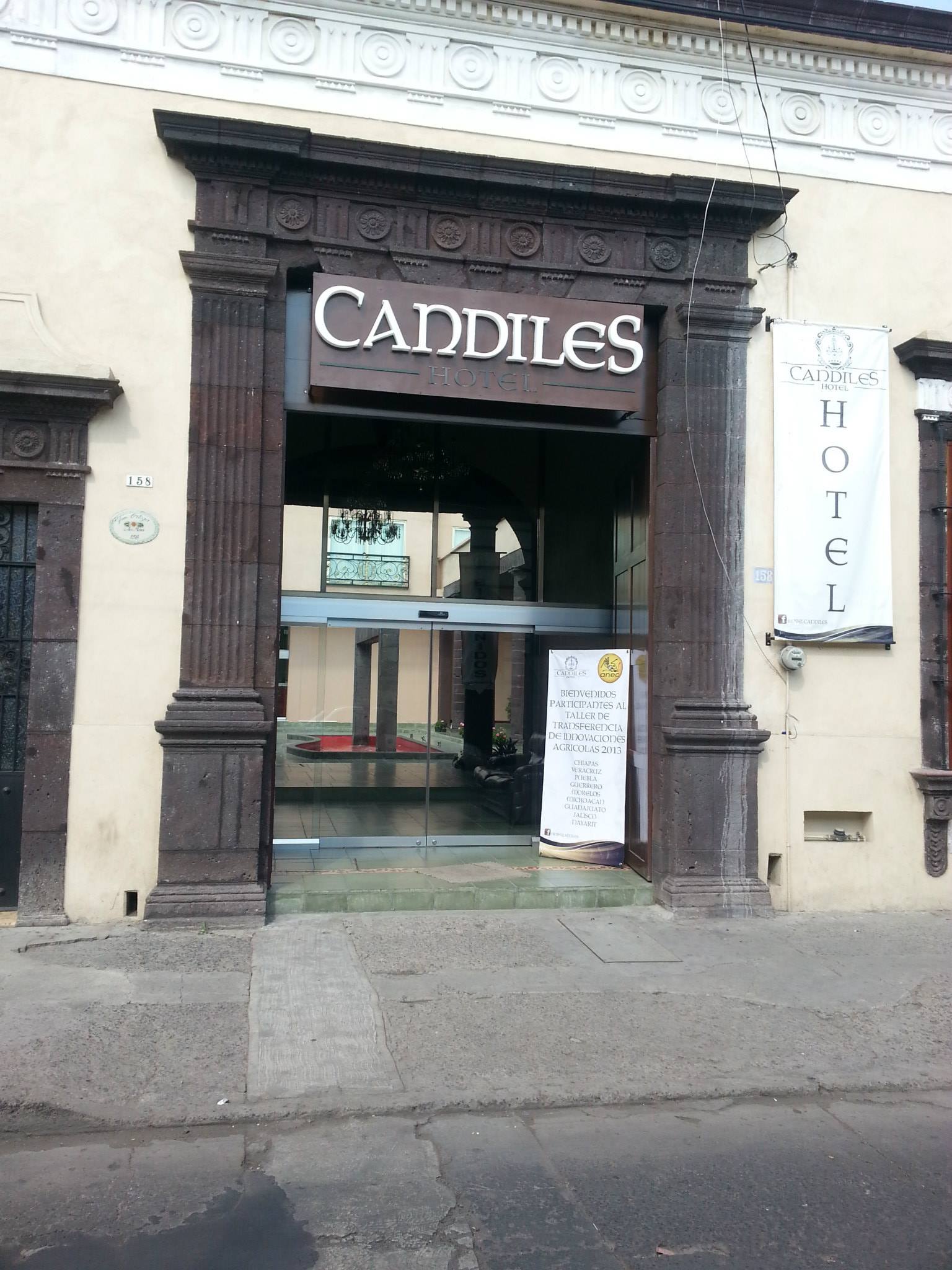 Hotel Candiles