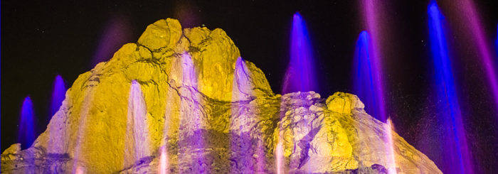Conoce Peña de Bernal de noche