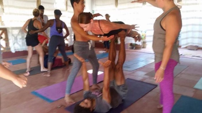 acro-yoga-Sayulita-nayarit