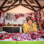 Compra artesanías indígenas