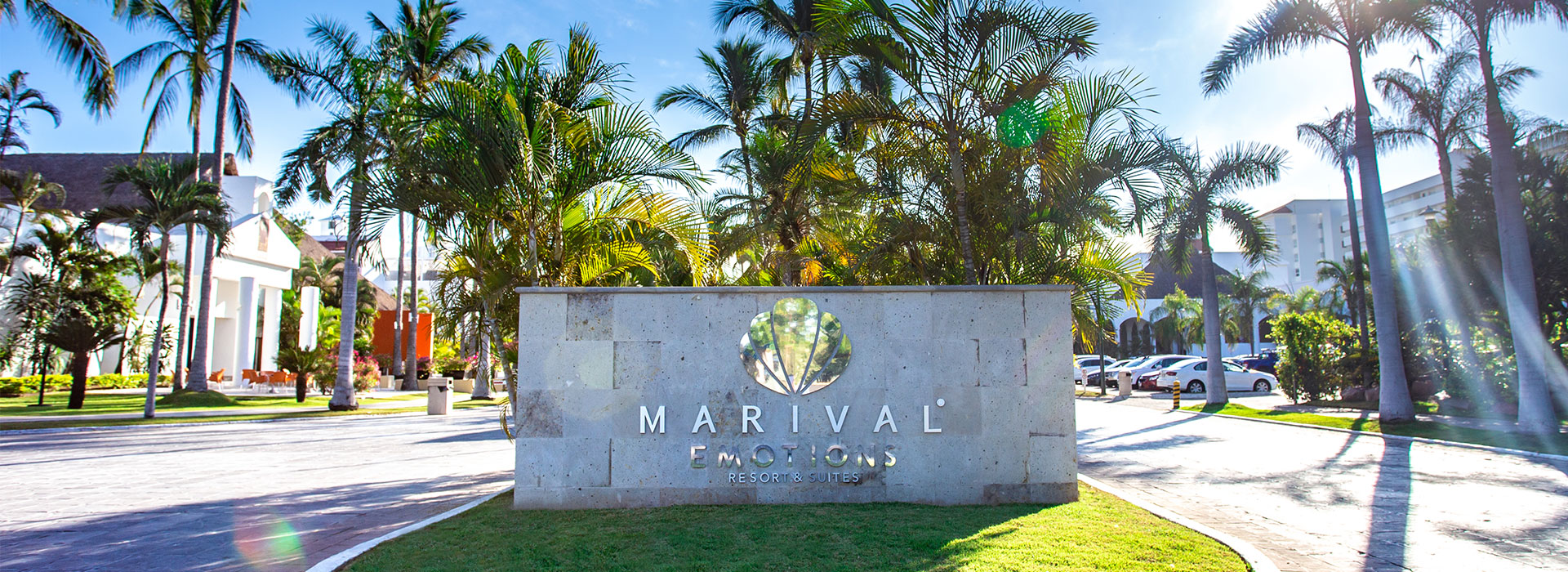 Marival Emotions Resort & Suites