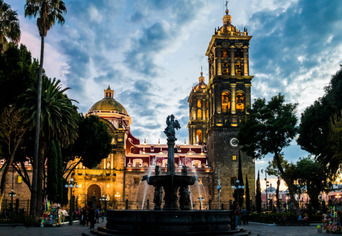 Catedral-Puebla-emblema-fuente