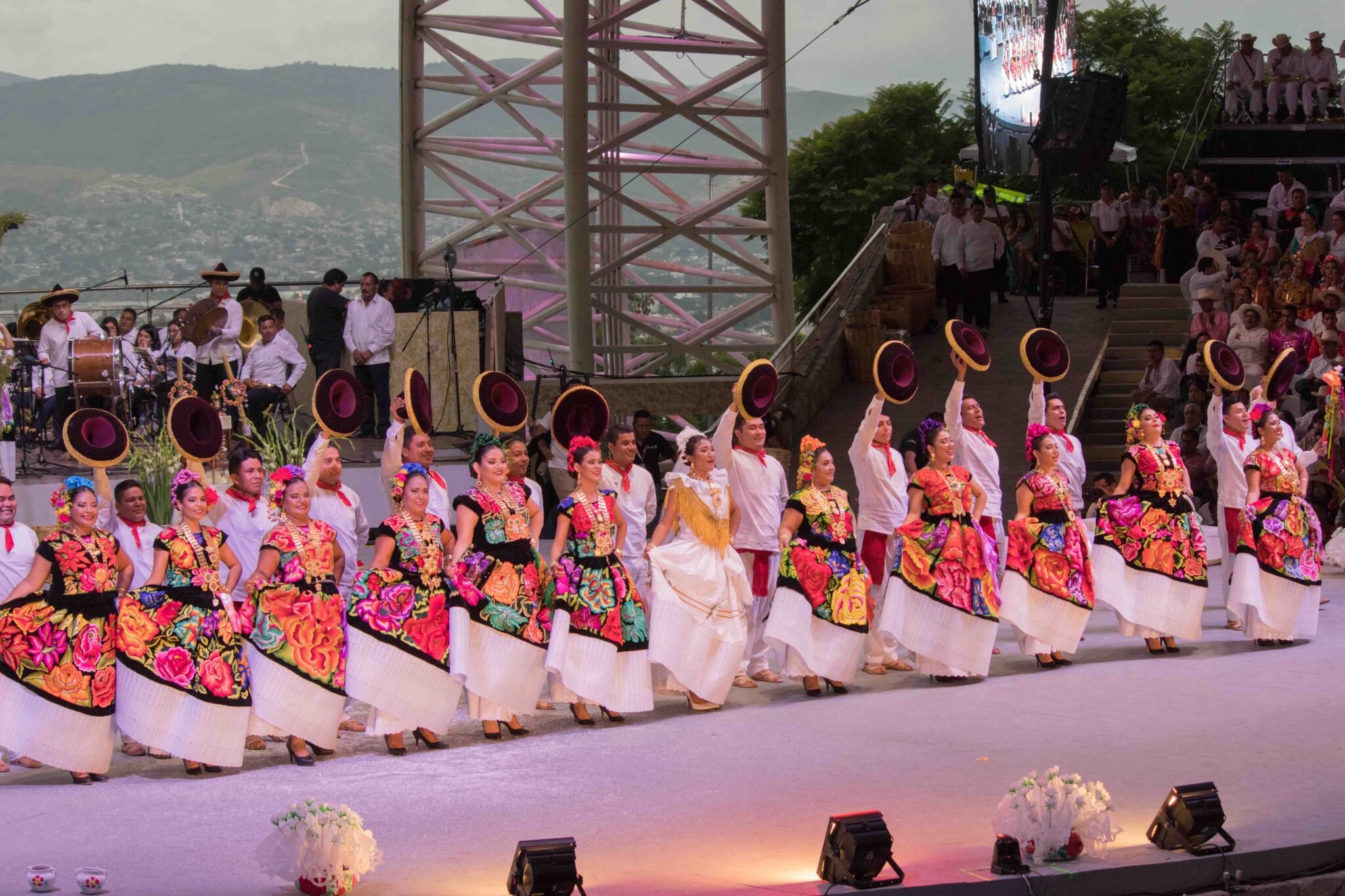 La Guelaguetza Escapadas por México Desconocido