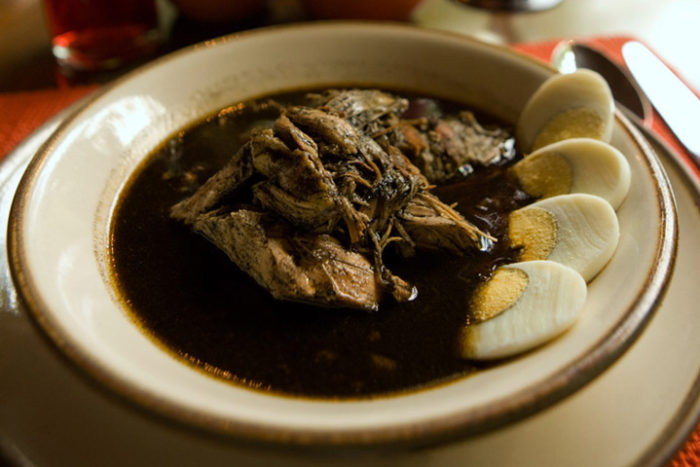 gastronomia_relleno_negro-Maní-Yucatán