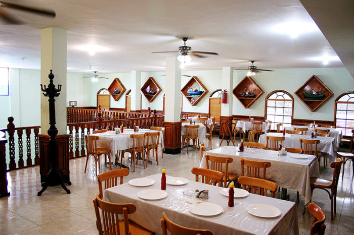 El Porvenir-Restaurante-Tampico-Tamps-interior