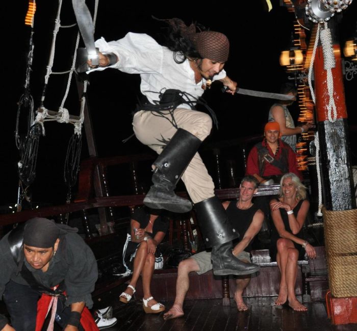 Barco Pirata de Cozumel-show pirata