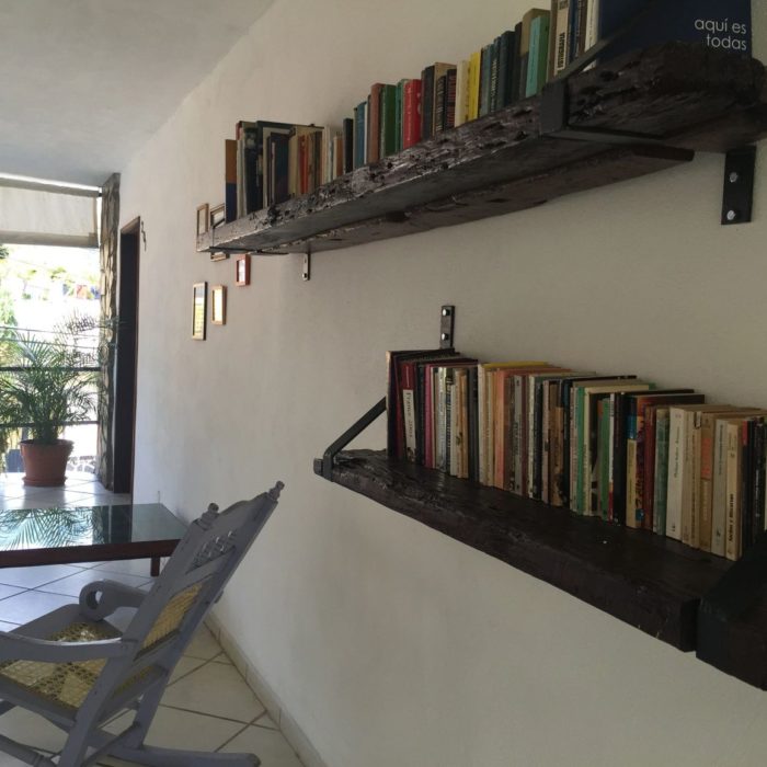 Hotel_Camino_Surrealista_Xilitla_SLP_habitacion_libros