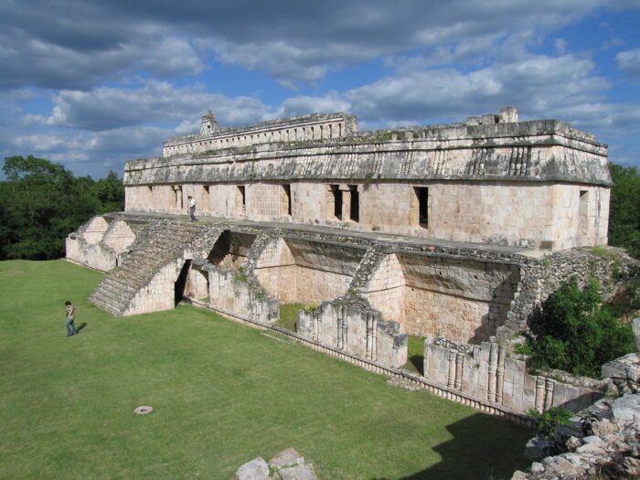 zona arqueologica de kabah