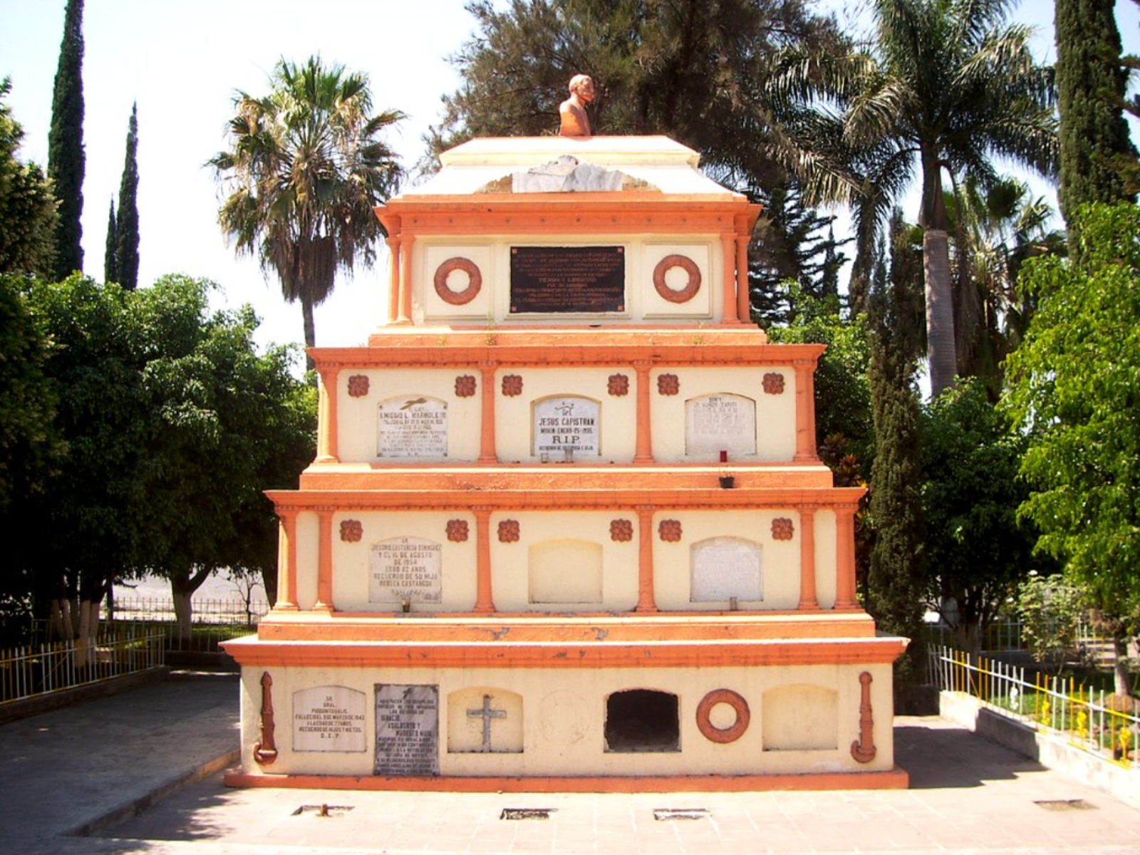 Mausoleo del General Emiliano Zapata