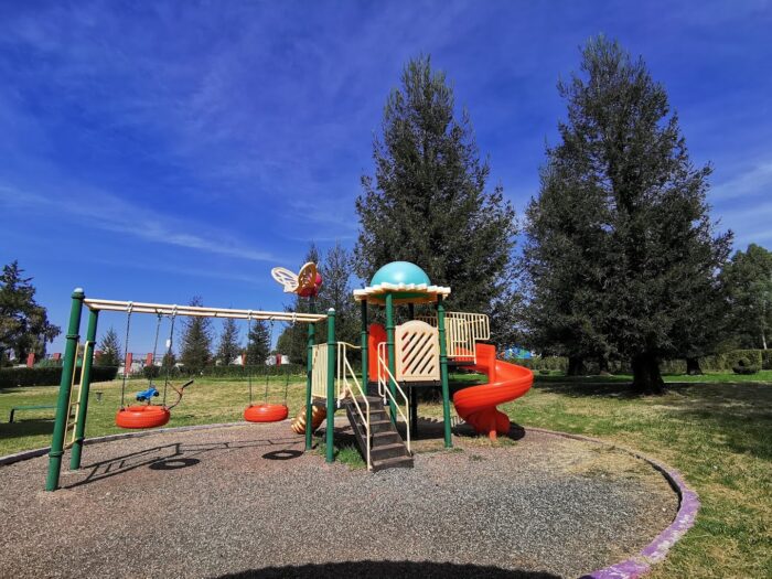 Parque Urbano Las Sequoias